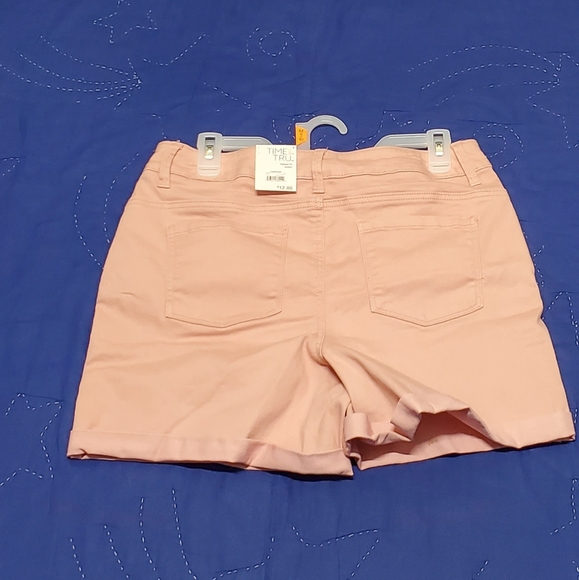 Pink women short size medium 8/10 - Picture 2 of 3